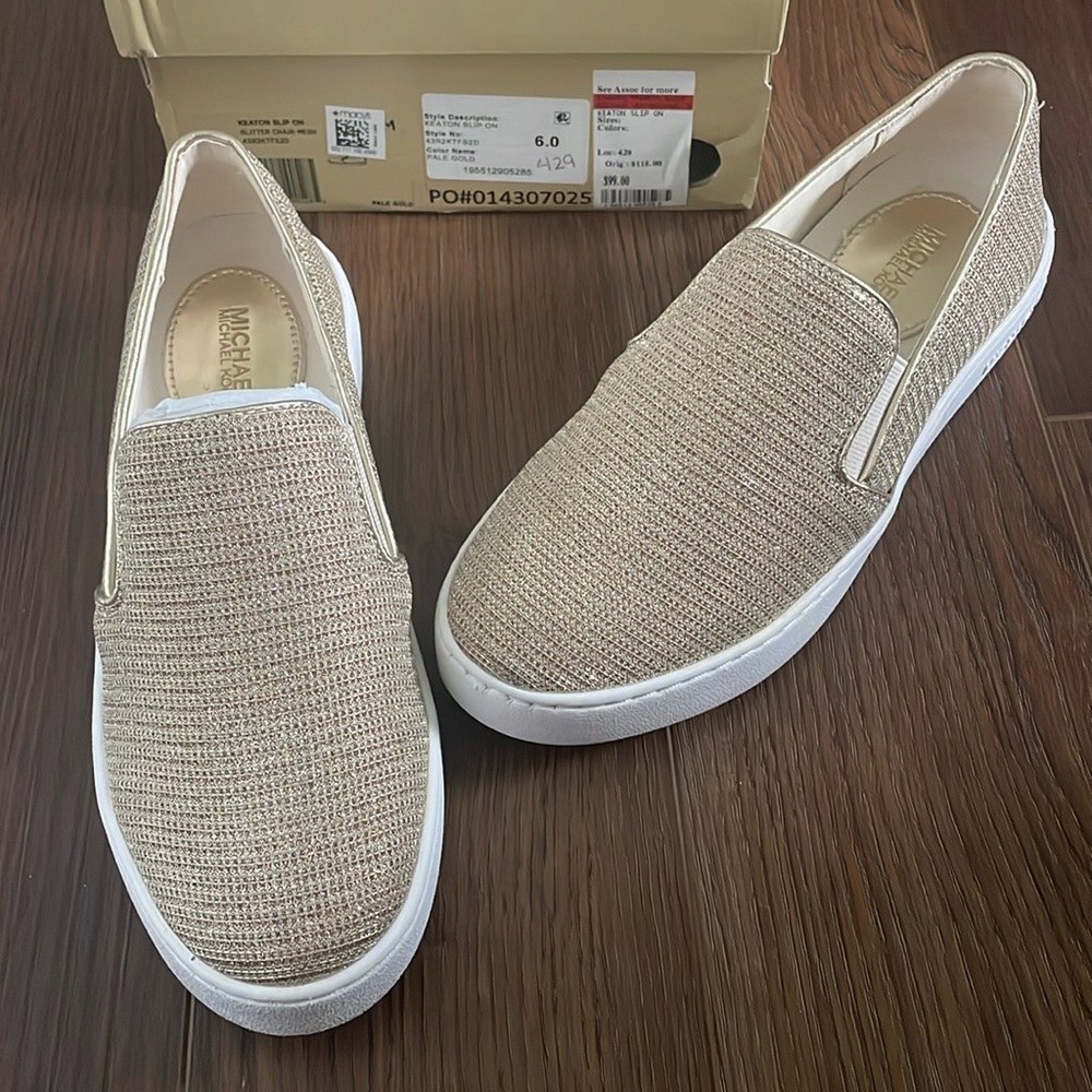 Michael Kors Keaton slip on size 6